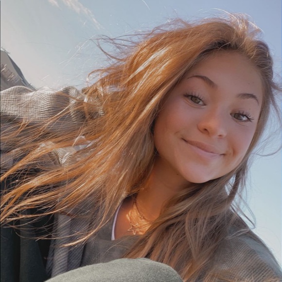 Meet your Posher, Lily - Picture 1 of 1